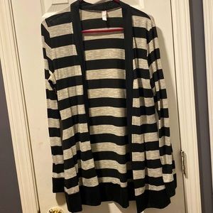 Chris & Carol open cardigan sweater ‼️FREE ADD ON‼️